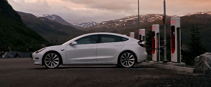 Tesla fan rips into GM for Super Bowl ad, says the pizza party has long started in Norway