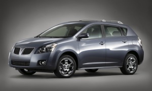 GM Plans New Toyota Joint Product to Replace Pontiac Vibe