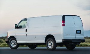 GM Presents CNG-Powered Vans at Green Fleet Conference