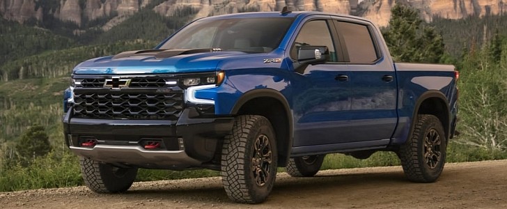 General Motors and Transport Canada have issued a recall for a handful of Chevy Silverado and GMC Sierra light-duty trucks