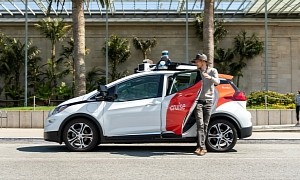 GM's Cruise Will Launch Robotaxi Services in Austin and Phoenix by Year's End