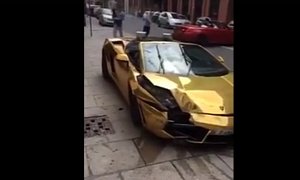 Gold Wrapped Lamborghini Gallardo Crashes in Liverpool