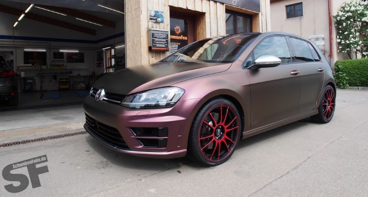 Golf 7 R Wrapped in Sparkling Berry Matte - autoevolution