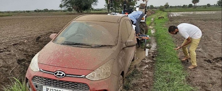 The car ended up stuck in mud after following Google Maps route