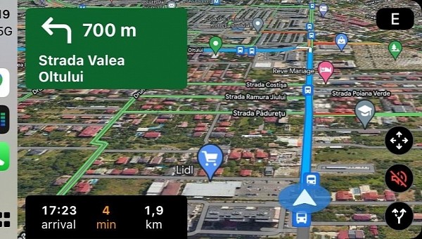 Google Maps on CarPlay 