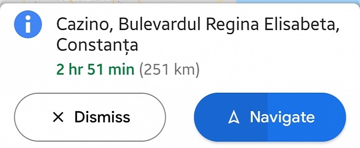 New rounded buttons in Google Maps on Android Auto for phones