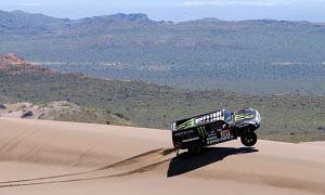 Gordon Wins Stage 4 of Dakar Rally by One Second