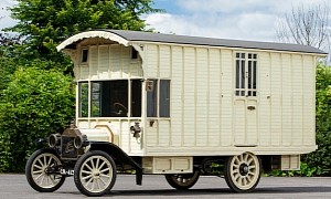 Gorgeous 1914 Ford Model T Caravan Emerges as World’s Oldest Known Motorhome