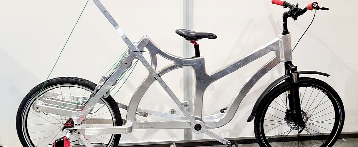 Grashupfer Bicycle Uses Pulleys and Levers to Move With Four Times Less Energy