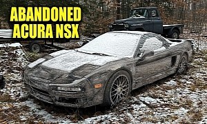 Greatest Supercar Fail: 1995 Acura NSX's First Wash in Years Ends With Donuts in the Snow