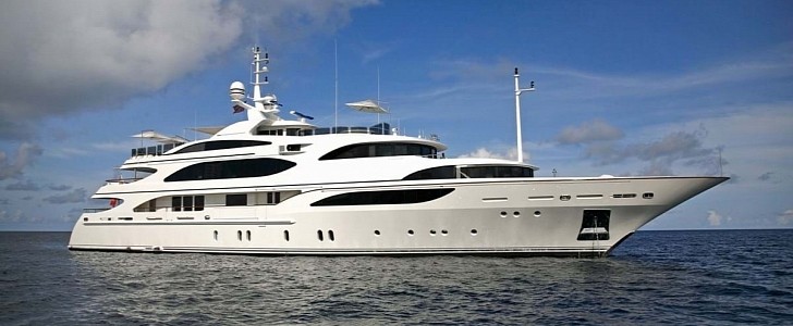 AE Cap d'Antibes is an elegant superyacht with classic Italian interiors