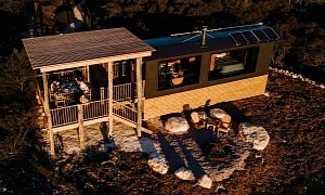 Greenly Carriage Is a Vintage Train Turned Off-Grid Home: Makes Money on Airbnb