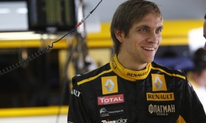 Group Lotus Favors Petrov for 2011 F1 Seat