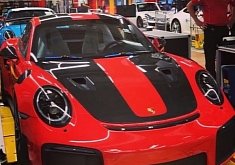 Guards Red 2018 Porsche 911 GT2 RS Being Built Is an Awesome Photo