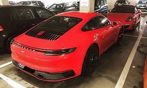 Guards Red 2020 Porsche 911 Looks a Lot Like Christmas