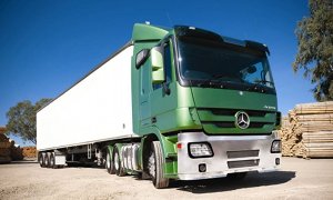 Guinness World Record Truck Displayed by Mercedes-Benz in Australia