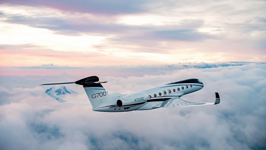 The first two G700 business jets entered service