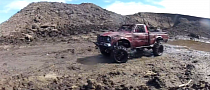 Guy Builds Top Gear Toyota Hilux Scale Model Tribute