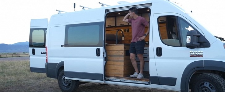 Guy turns RAM ProMaster van into a cozy home on wheels