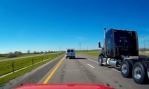 Guy Fed Up with Plumbing Van Hugging the Left Lane Gives the Driver a Call