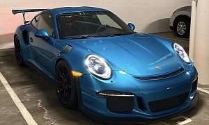Guy Leaves $250k Porsche 911 GT3 RS Unattended and Running in Parking Garage