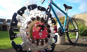 Guy Makes Crazy Wheel Concept With 14 Legs Instead of Tires, It Works
