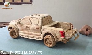 Guy Makes Ford F-150 Raptor Out of Wood and It Has Functional Parts