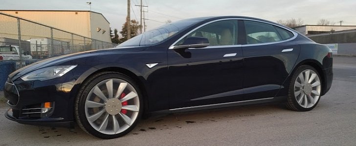 Tesla Model S see-through DIY aero wheels