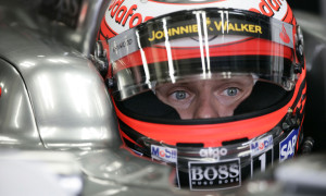Hakkinen Urges McLaren to Keep Kovalainen