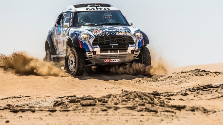 MINI ALL4 Racing in the Abu Dhabi Desert Challenge