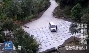 Handbrake Omission Doesn't End Well for This Chinese Driver