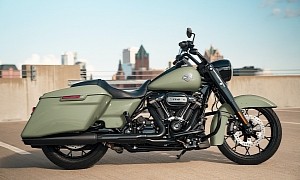 Harley-Davidson Baggers Go Chrome in 2021