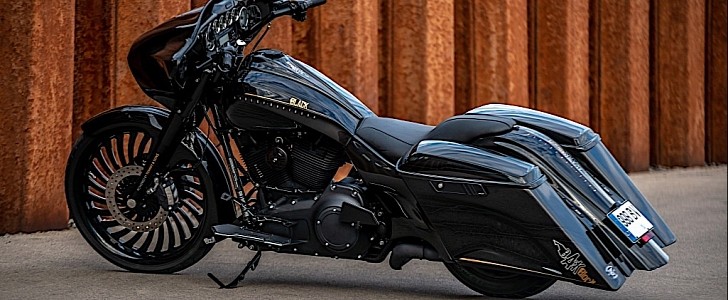 Harley-Davidson BlacK BlocK