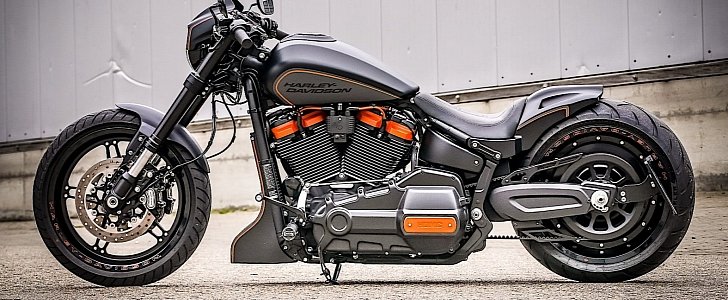 Harley-Davidson Black Rebel