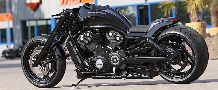 Harley-Davidson Black Rod