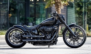 Harley-Davidson Breakout Goes Into Custom Shop for Minor Tweaks, Ends Up Looking Like This
