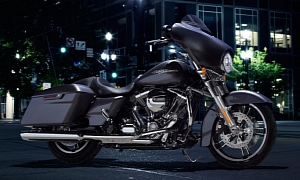 Harley-Davidson Introduces the 2014 Street Glide FLHX