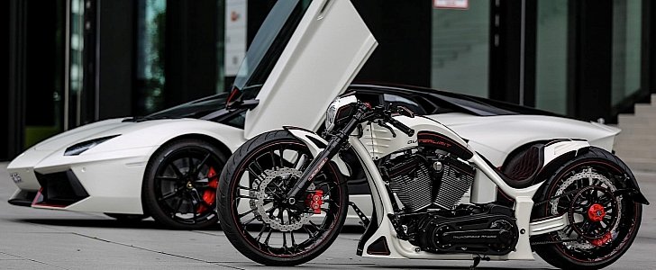 Harley-Davidson Outerlimit and Lamborghini Aventador