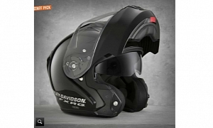Harley-Davidson Shows the FXRG Modular Helmet