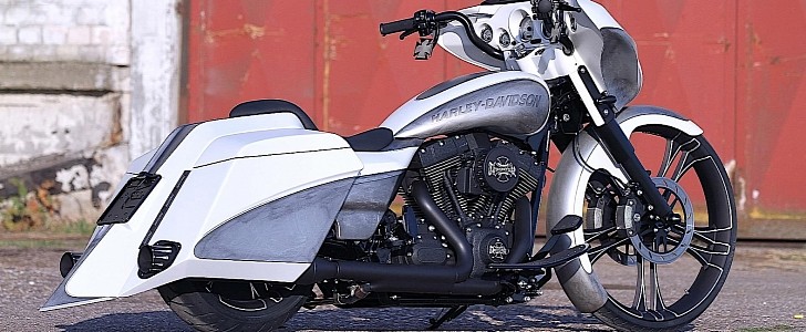 Harley-Davidson Silver White