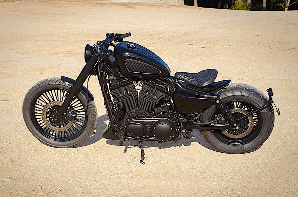 Custom Harley-Davidson Sportster Bobber Looks Just Right Sitting in the  Dirt - autoevolution