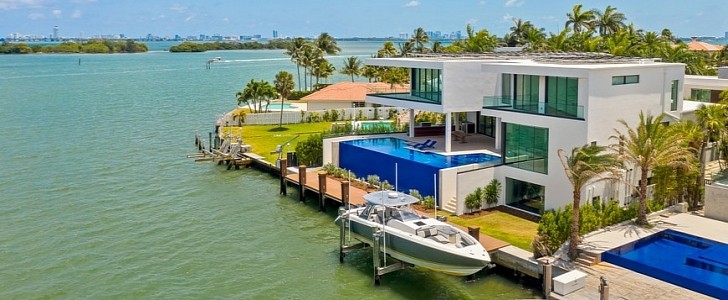 Miami Mansion with 12-car garage