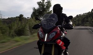 Hear the Roar of the 2015 BMW S1000XR Out in the Wild
