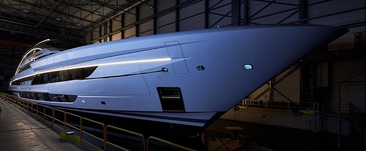 Project Cosmos superyacht hits the water