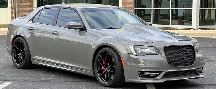 Tuned Chrysler 300S getting auctioned off