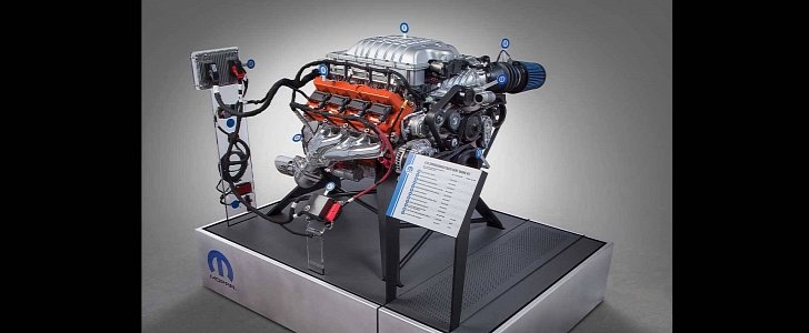 "Hellcrate" Hellcat V8 crate engine