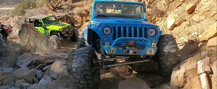 Jeep Wranglers on Moab's Coyote Canyon trail