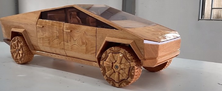 Wooden Tesla Cybertruck 