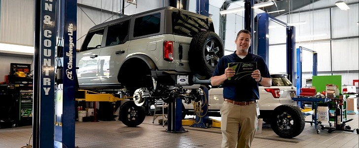 2021 Ford Bronco preparing to take a 1.0-inch leveling kit