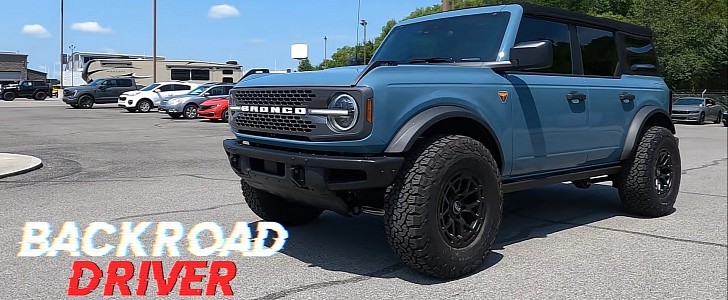 2021 Ford Bronco upgraded with 35-inch tires and RTR wheels